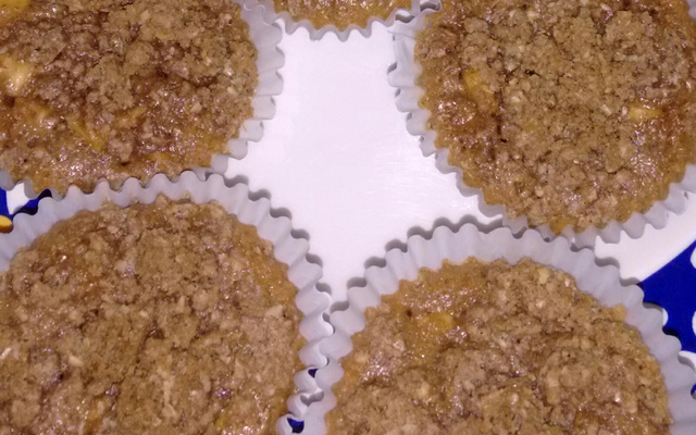 Bolinho integral de maçã e banana