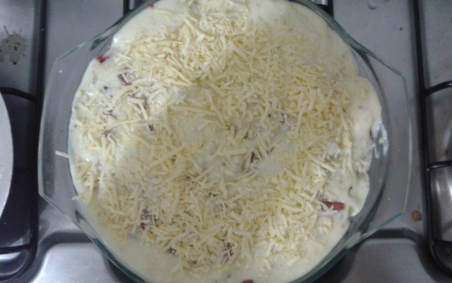 Batata com Linguiça ao molho Branco