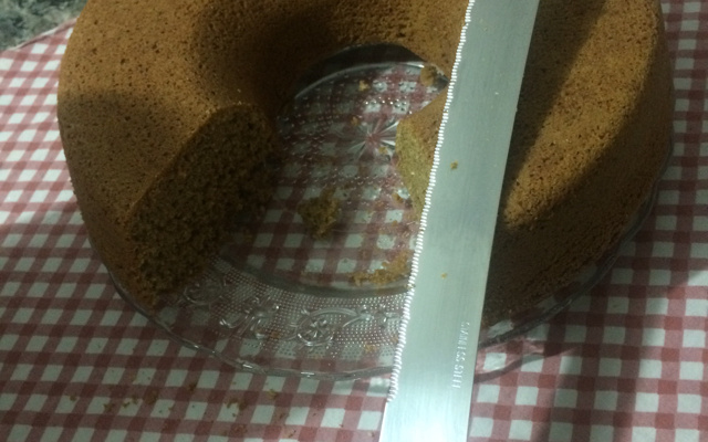 Bolo fácil de fubá com farinha integral de liquidificador