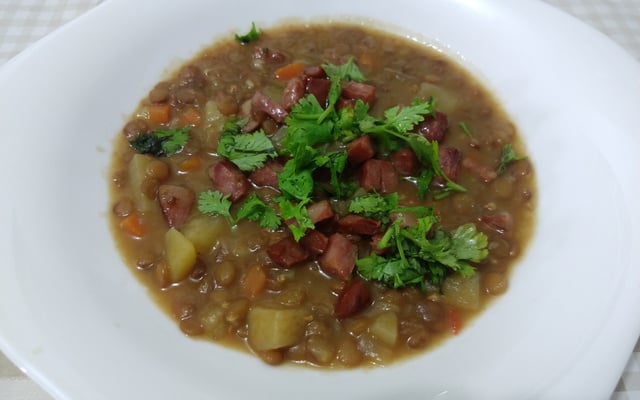 Sopa de lentilha
