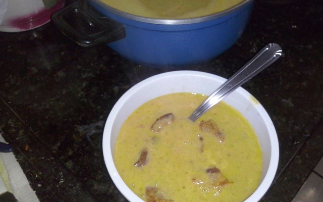 Caldo de mocotó