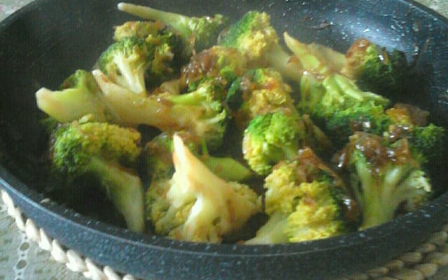 Brócolis na manteiga