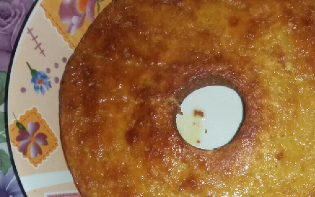 Bolo de laranja com casca fácil