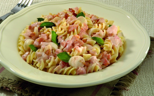 Macarrão cremoso Tirolez