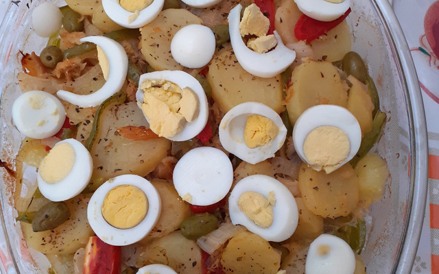 bacalhoada facil  ao forno