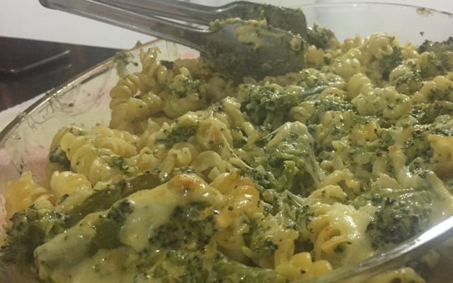 Macarrão com brócolis