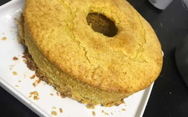 Bolo de Milho com Goiabada