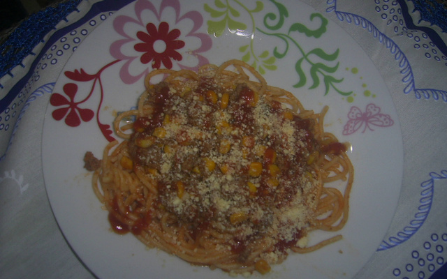 Macarrão com carne moída