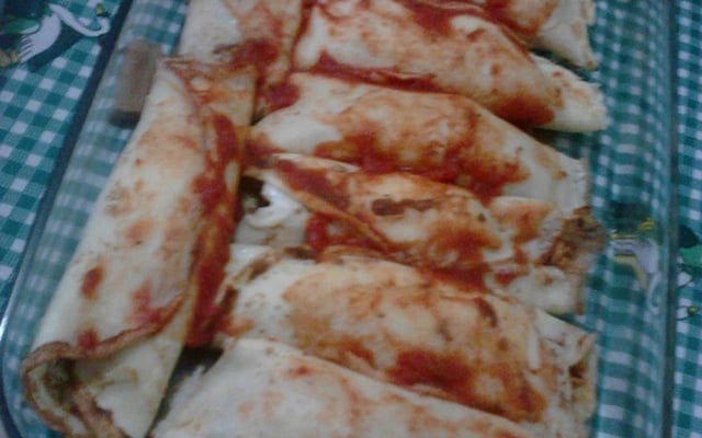 Panqueca de frango com catupiry