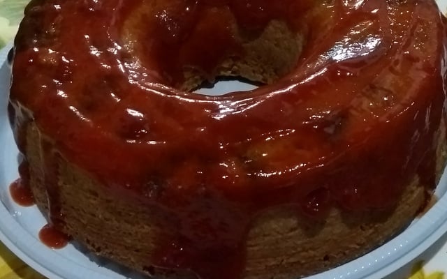 Bolo de Fubá com Goiabada