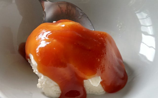 Sorvete maria-mole com ganache