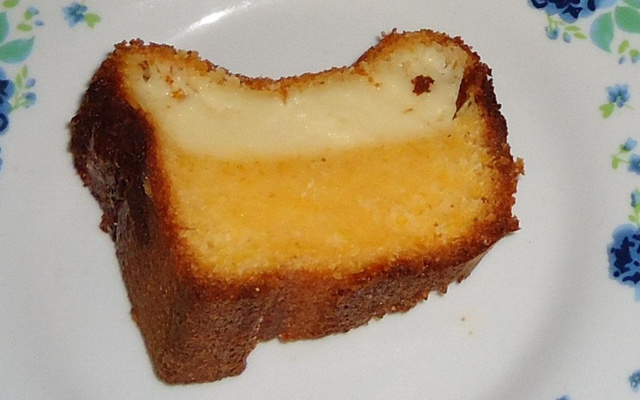 Bolo cremoso de milharina