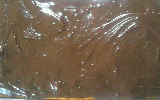 Bolo de cenoura com cobertura de chocolate
