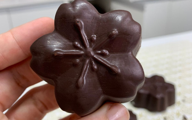 Bombom de chocolate 50% ao leite