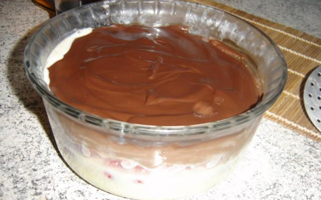 Torta Bombom Andressa Remédios