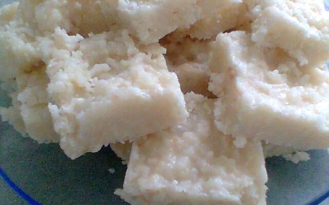 Cocada simples e prática