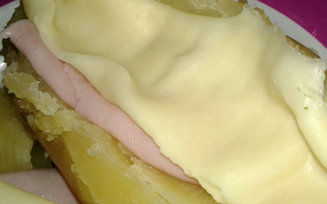 Batata recheada fácil