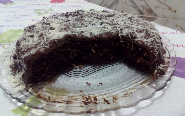 Bolo de chocolate sem trigo, açúcar e manteiga