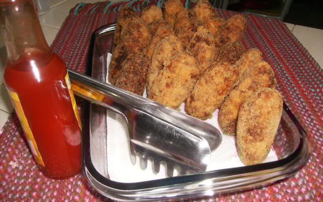 Bolinho de Mandioca com Carne do Queidinho