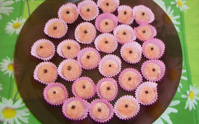 Beijinho de morango no micro-ondas