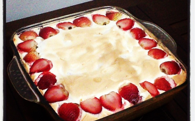 Pavê de morango com suspiro fácil