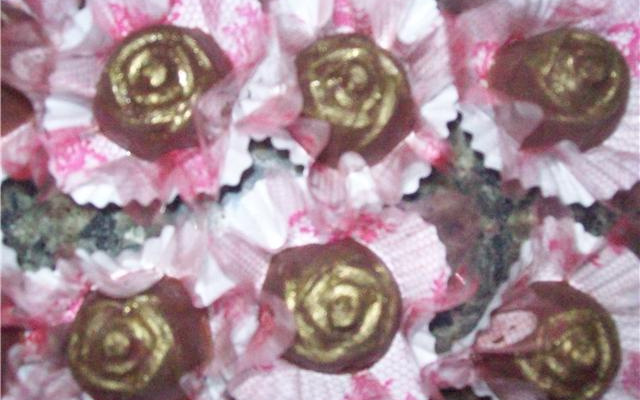 Bombom de chocolate com recheio de maracujá