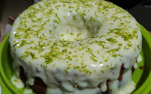 Bolo de limão com iogurte