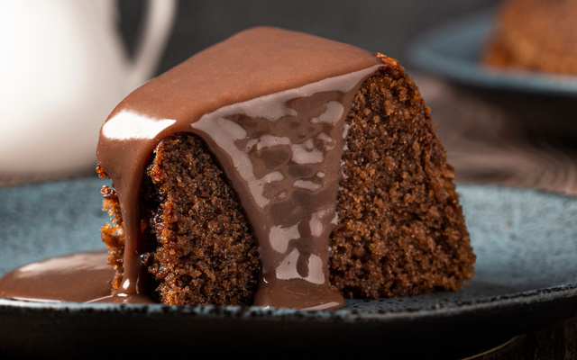 Bolo de chocolate simples e fofinho