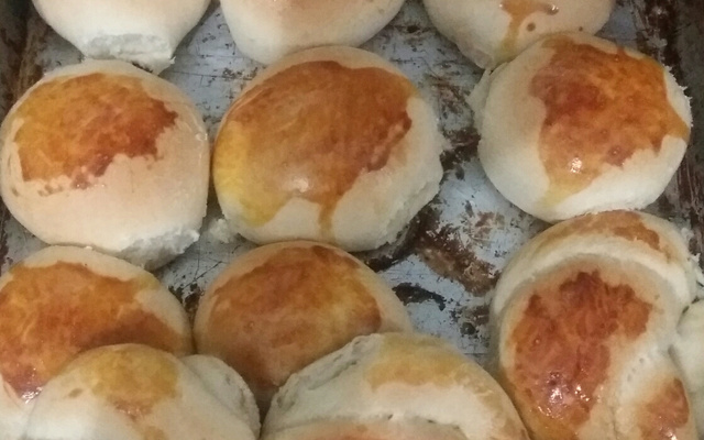 Pão fofinho (sem leite)