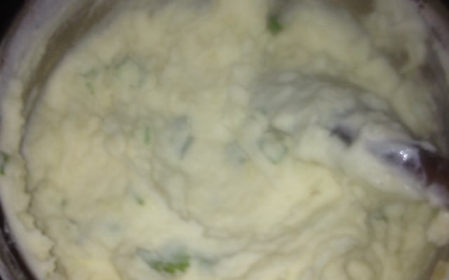 Purê de batata com creme de leite