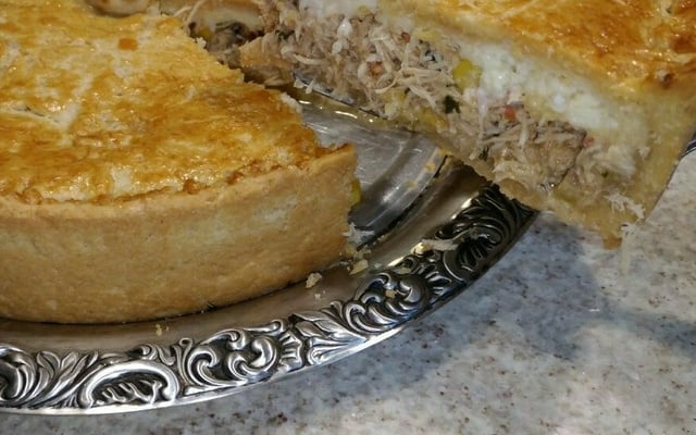 Torta de frango com catupiry  (massa podre)