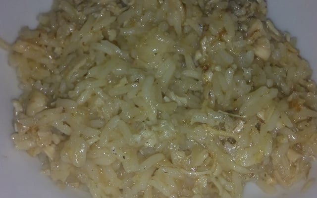 Arroz com frango saboroso