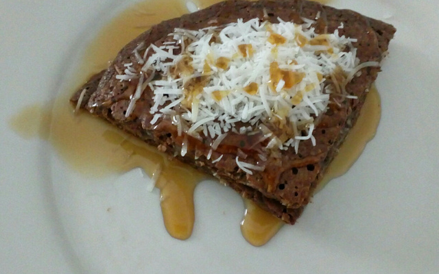 Panqueca fit de aveia, cacau e coco