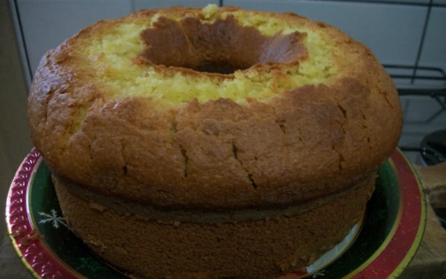 Bolo de laranja com casca da Júlia