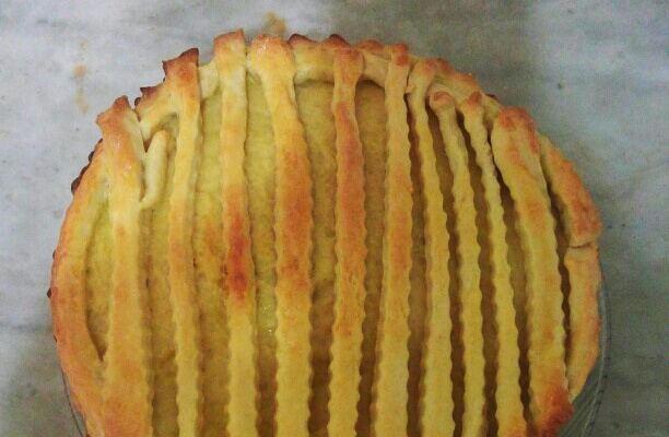 Torta com massa de batata