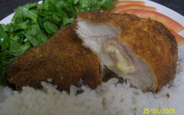 Filé de frango à Cordon Bleu