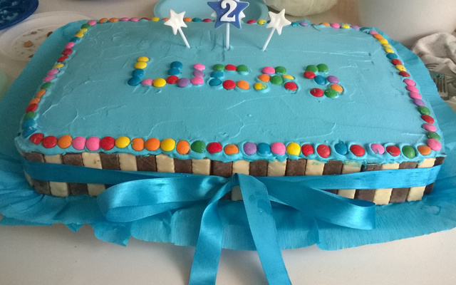 Bolo pão-de-ló recheado