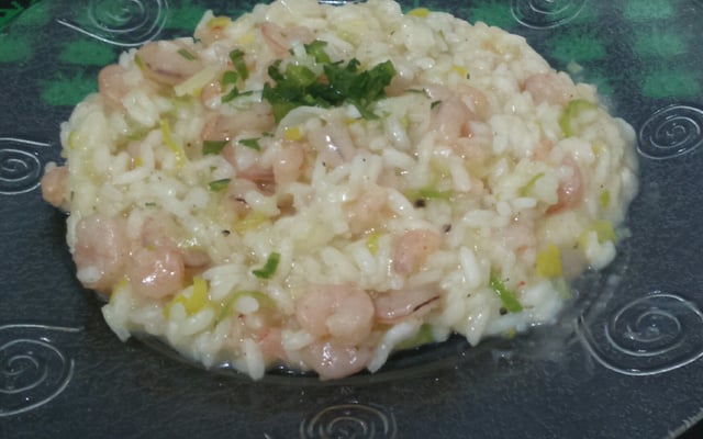 Risoto de alho poró com camarão