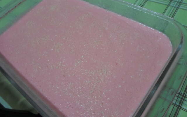 Maria-Mole com creme de framboesa