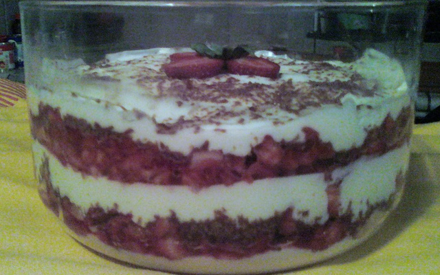 Pavê morango e chocolate