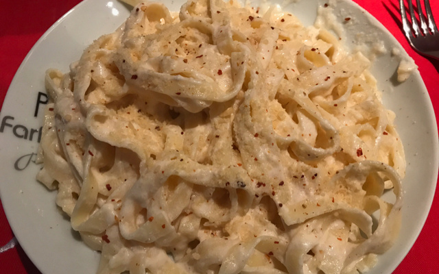 Molho branco com 3 queijos