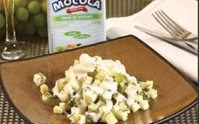 Salada de pepino com Uva Itália