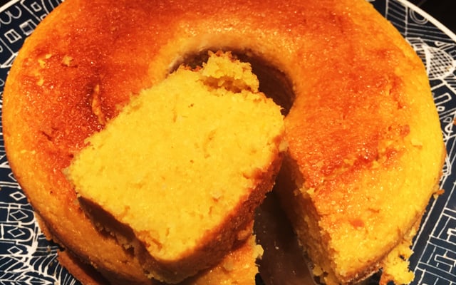Bolo de milho com milharina