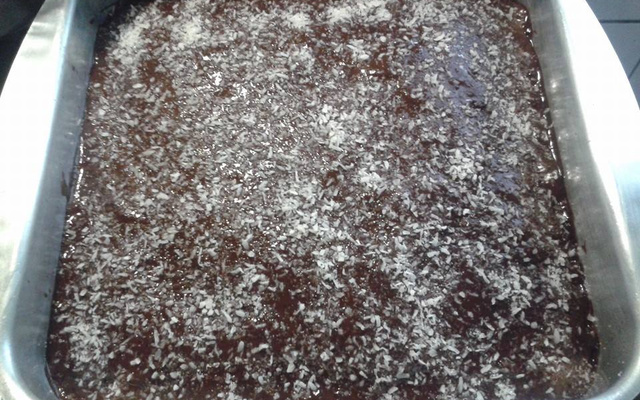 Bolo prático de chocolate molhadinho