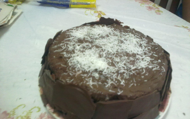Bolo de chocolate e coco