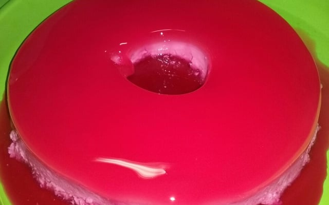 Pudim de gelatina de morango