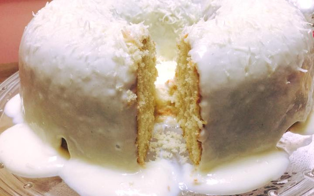 Bolo neve com coco