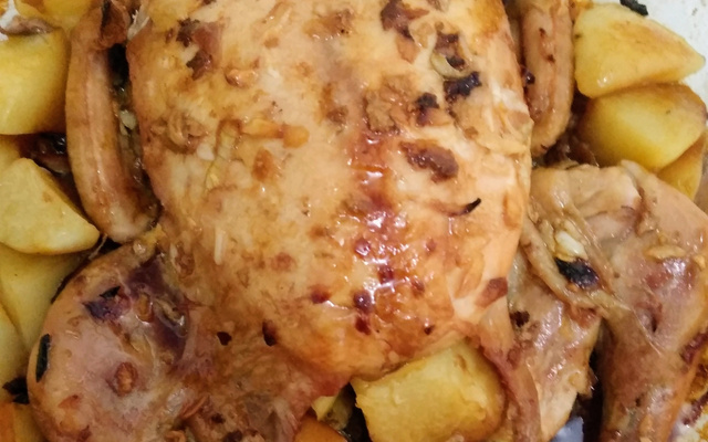 Frango assado crocante