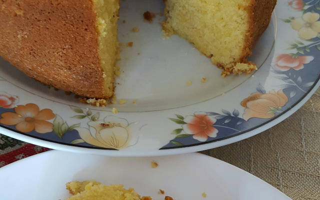 Bolo de fubá com gengibre