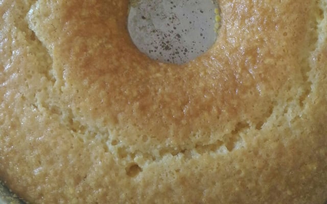 Bolo de fubá flocão